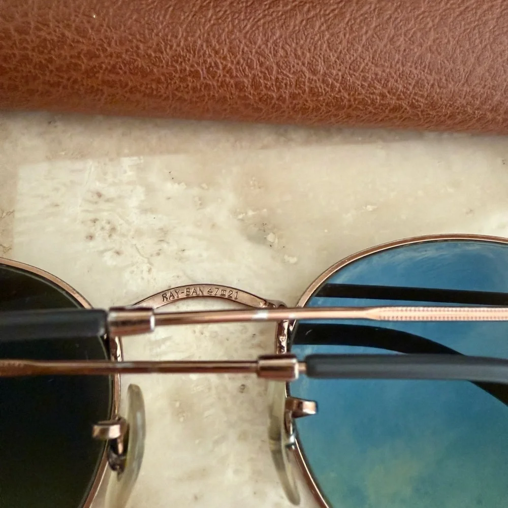 Small Ray-Ban Black and Brown Sunglasses - Picture 6 of 8